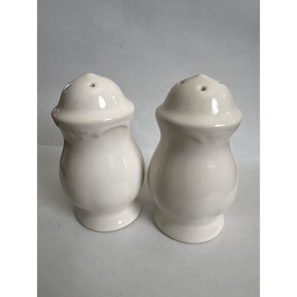 Vintage Pfaltzgraff White Ceramic Salt & Pepper Shakers Set - Picture 1 of 3